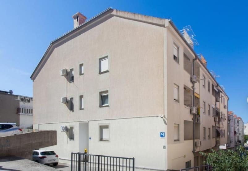 Michael Apartman Omiš Kültér fotó